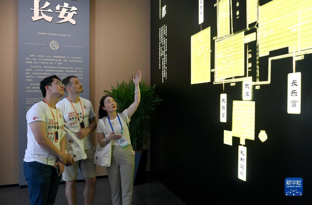 蒲京娱乐场网站